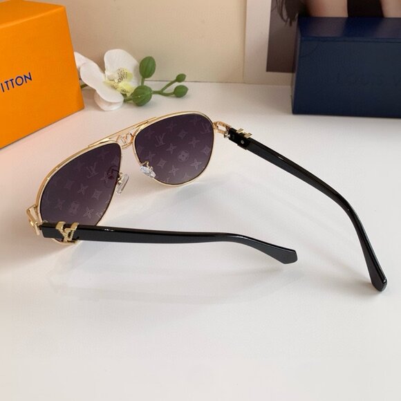 Louis Vuitton Aviator Sunglasses - Picture 7 of 8